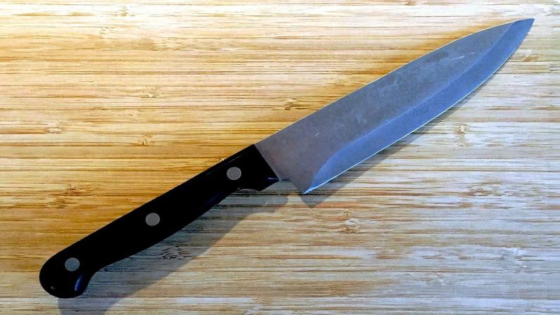 Homem usou uma faca para tentar matar a ex-esposa em Varginha