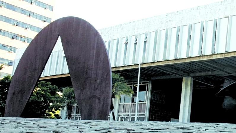 Assembleia aprova retorno do quinquênio para servidores da educação