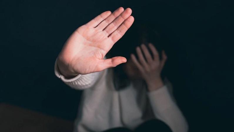 Mulher foi morta em setembro de 2024, na frente da filha, após discussão motivada por suspeita de traição