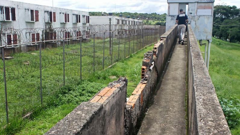 Sindicato denuncia condições precárias em guaritas do Presídio Antônio Dutra Ladeira
