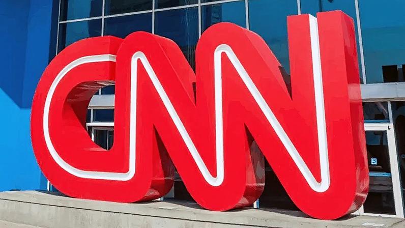 Na imagem, fachada com logo da CNN