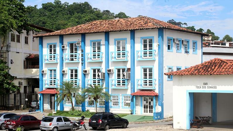 Edital do novo concurso Angra dos Reis RJ traz vagas para o cargo de agente tributário