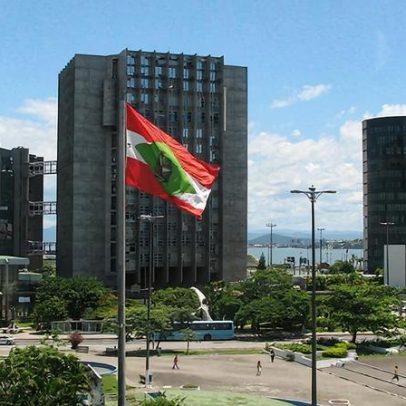 TJSC publica edital de concurso para níveis médio e superior