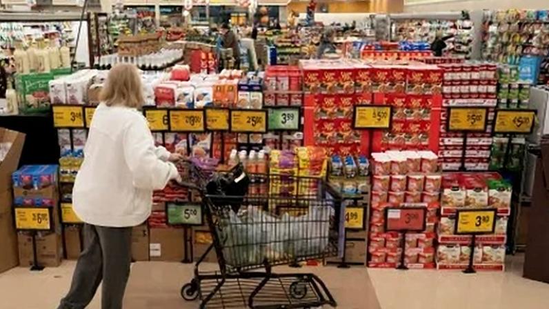 Supermercado em Redmond, EUA, em 24/11/2025.