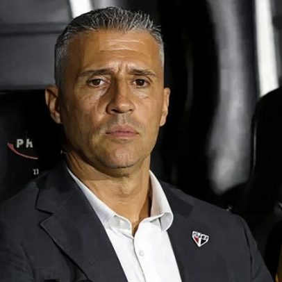 São Paulo anuncia saída do técnico Hernán Crespo