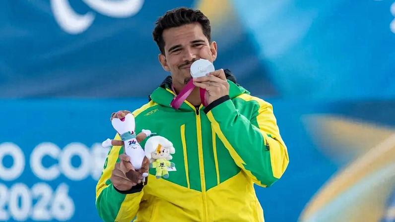 Cristian Ribera dedica medalha inédita à família e mira o ouro