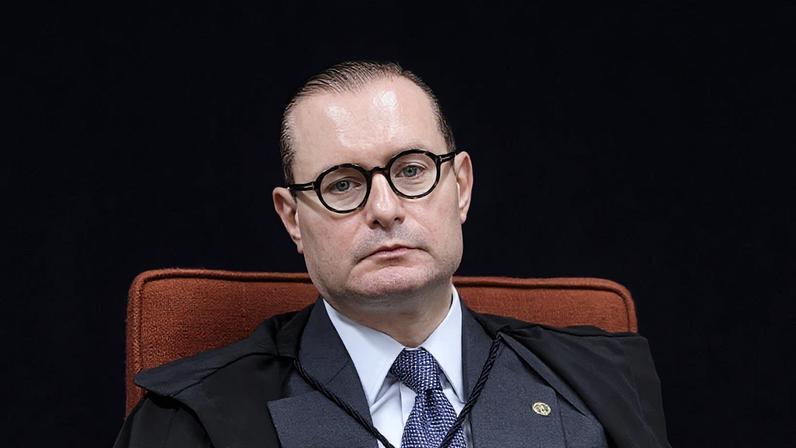 Os ministros do STF devem se debruçar sobre a liminar de Zanin (foto) no plenário presencial da Corte na 2ª feira (31.mar)