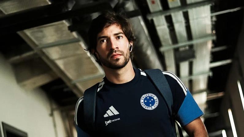 Lucas Silva está confiante em uma reação do Cruzeiro sob o comando de Artur Jorge