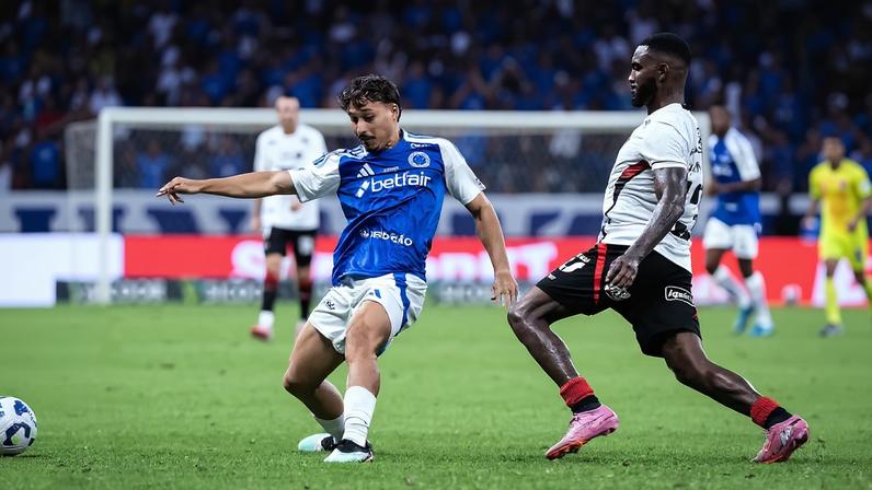 Raposa bateu o Leão por 3 a 1 no ano passado