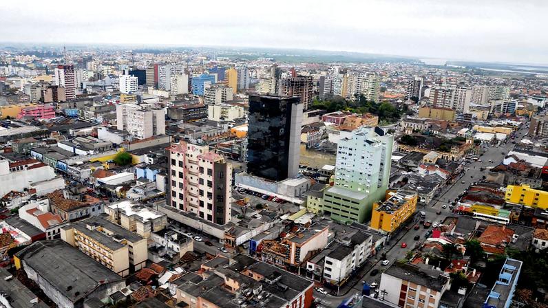 Surto gastrointestinal leva à suspensão de aulas em 8 escolas de Pelotas, RS