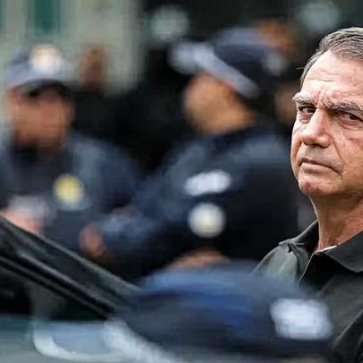 Defesa de Bolsonaro busca travar processo no STM citando condecorações