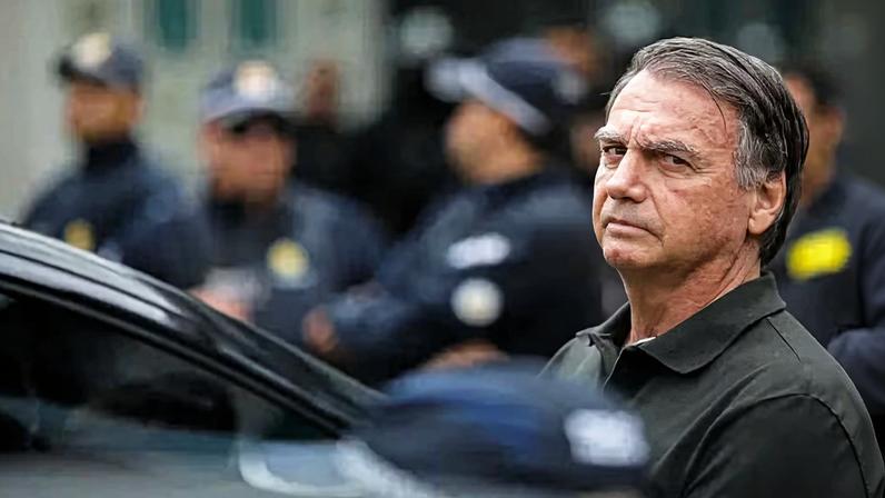 O ex-presidente Jair Bolsonaro foi citado em comunicação que estava nos arquivos Epstein. — Foto: Getty Images via BBC