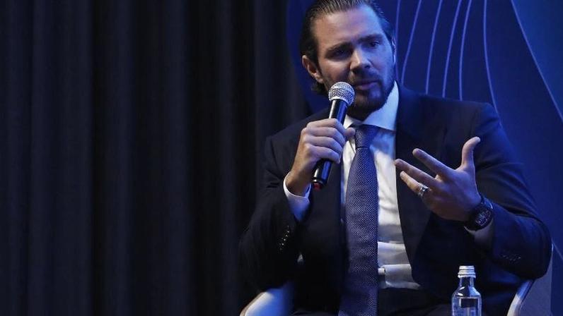 Daniel Vorcaro disse que chegou a fazer uma chamada de vídeo com a namorada exibindo a presença de Moraes