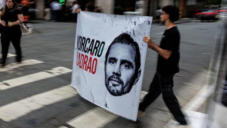 Investigação da PF aponta que aliado do banqueiro teria acessado documentos da apuração na Justiça e no Banco Central. (Foto: Isaac Fontana/EFE)