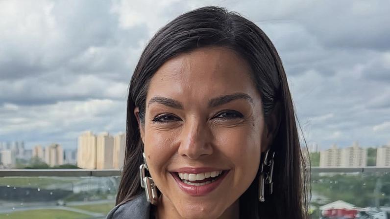 Thaís Fersoza aos 41 comenta dieta low carb para longevidade e prevenção