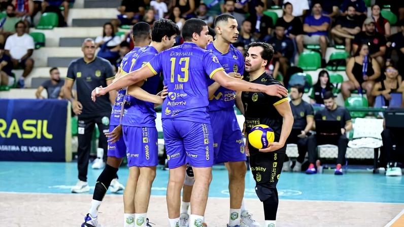 Decisão em aberto após duelo equilibrado na primeira semifinal entre MOC e Brasília