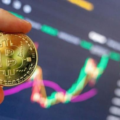 Bitcoin cai para US$ 68 mil; ouro recua 7% e ações recuam