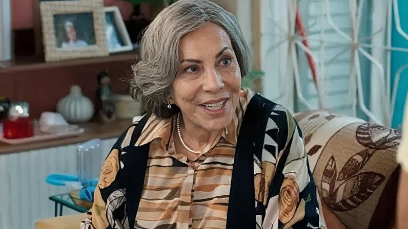 Dona Josefa é interpretada por Arlete Salles em "Três Graças"