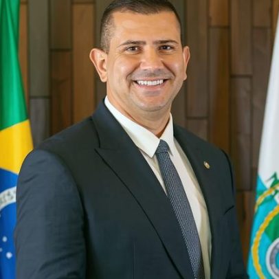 Douglas Ruas é eleito presidente da Alerj e será governador do Rio
