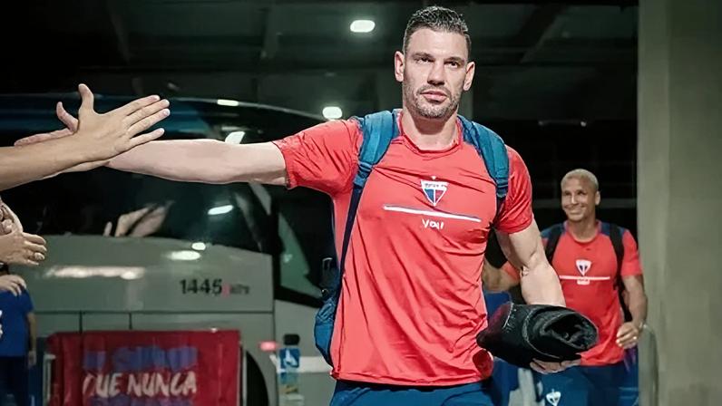 João Ricardo teve uma complicação de tendinite