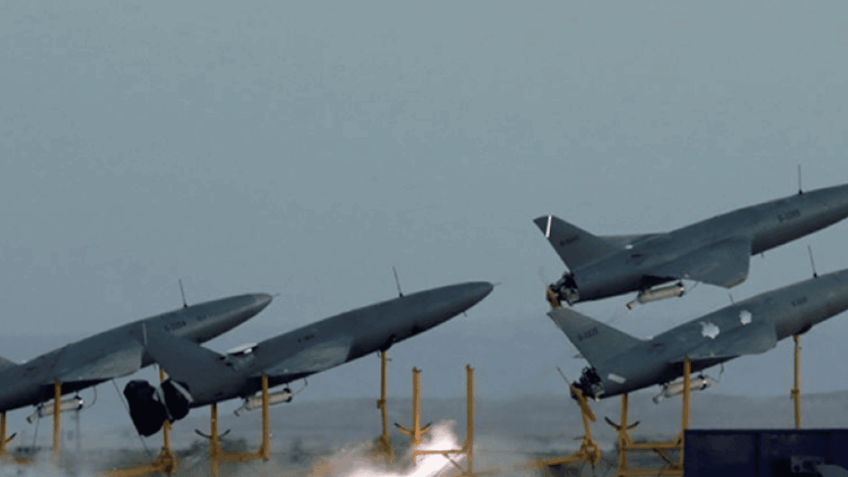 Irã lança mísseis contra Tel Aviv e nega diálogo com EUA