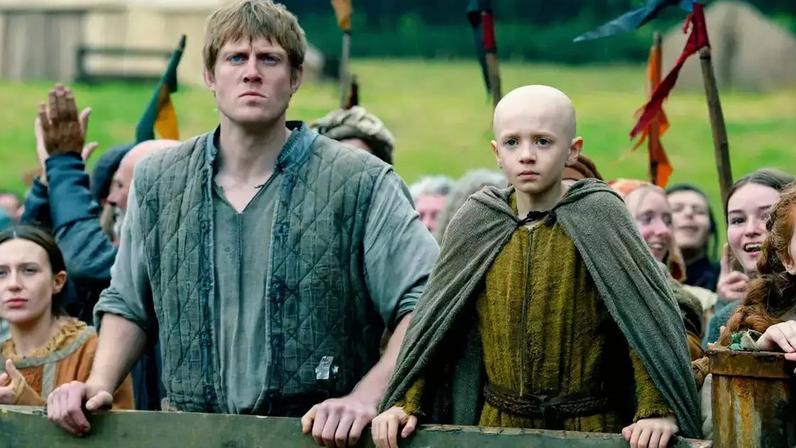 Astros falam sobre a série O Cavaleiro dos Sete Reinos na Dublin Comic-Con