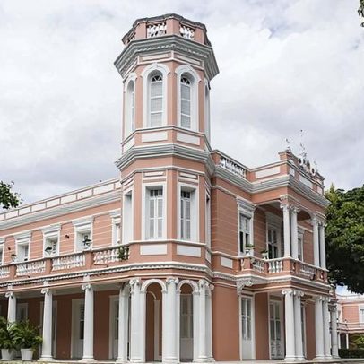 MEC inaugura obras e assina ordem de serviço na UFC
