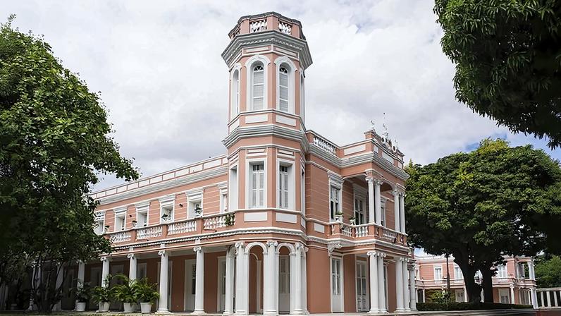 Prédio da Reitoria da Universidade Federal do Ceará. Foto: Divulgação/UFC