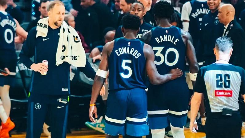 Hall da Fama critica Anthony Edwards e Julius Randle