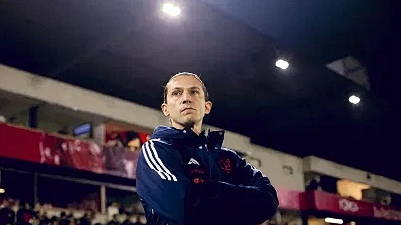 Filipe Luís em Flamengo x Bragantino, pelo Brasileirão