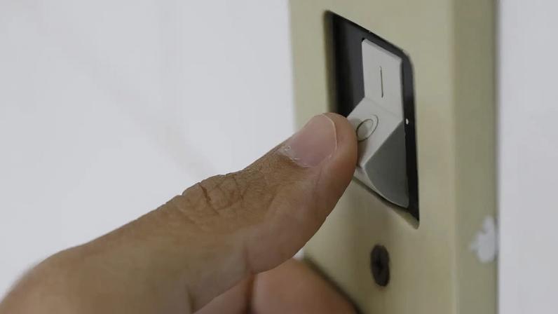 Energia elétrica, luz, interruptor