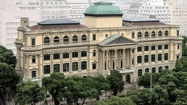 O prédio da Biblioteca Nacional