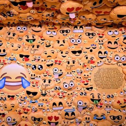 Nova exposição no CCBB BH transforma memes em experiência imersiva