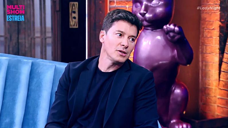 Rodrigo Faro durante participação no 'Lady Night', de Tatá Werneck