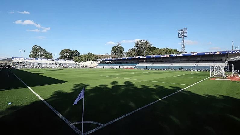 Escalações de Bragantino x São Paulo pelo Brasileirão anunciadas