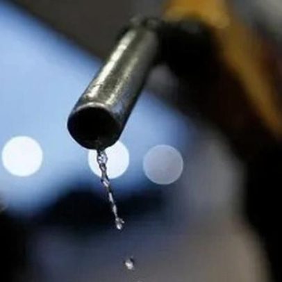 China limita aumento de combustíveis ante alta do petróleo