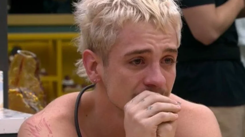 Ex acusa Juliano Floss de abuso e diz que ele chamava Marina Sena de “cara de traveco”