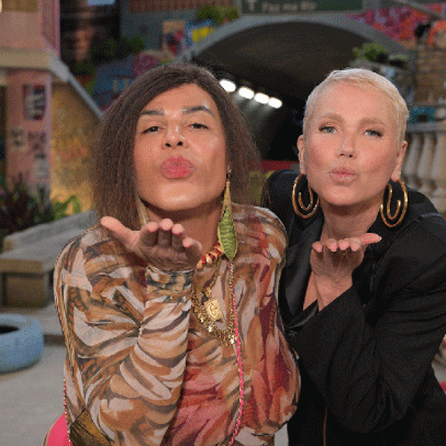 Xuxa grava participação no Tô de Graça e comenta nervosismo ao atuar