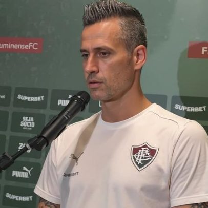 Fábio, herói da noite, exalta companheiro após falha contra o Vasco