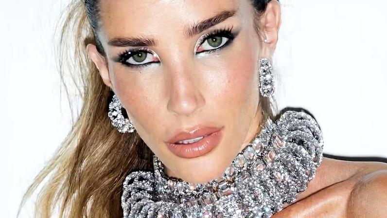 Aline Gotschalg rebate críticas à voz após cirurgia de câncer