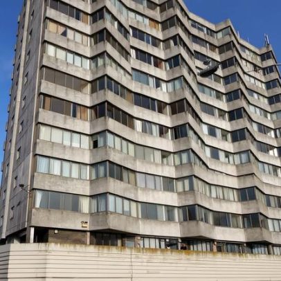 Tracey Emin encara fatura de £160 mil para reformar apartamentos em Margate