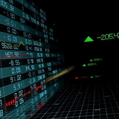 Ibovespa fecha em alta com Trump citando conversas produtivas com Irã