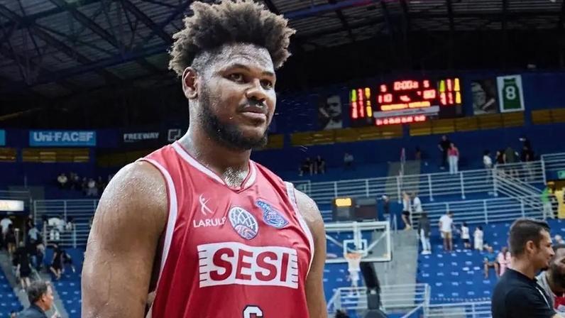 Felício elogia intensidade do Franca no NBB e compara com a NBA