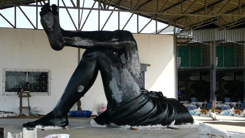 Jardim de esculturas do Hirshhorn recebe obras de Grotjahn, Halsey e mais