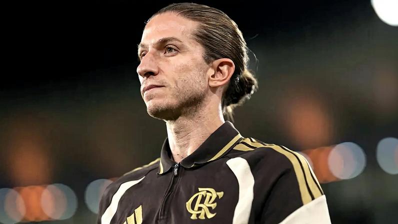 Filipe Luís na vitória do Flamengo sobre o Madureira pela semifinal do Carioca (Foto: Jorge Rodrigues/AGIF/Gazeta Press)