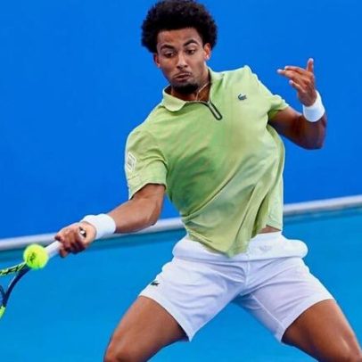 Fils salva cinco set points contra Aliassime e avança às quartas