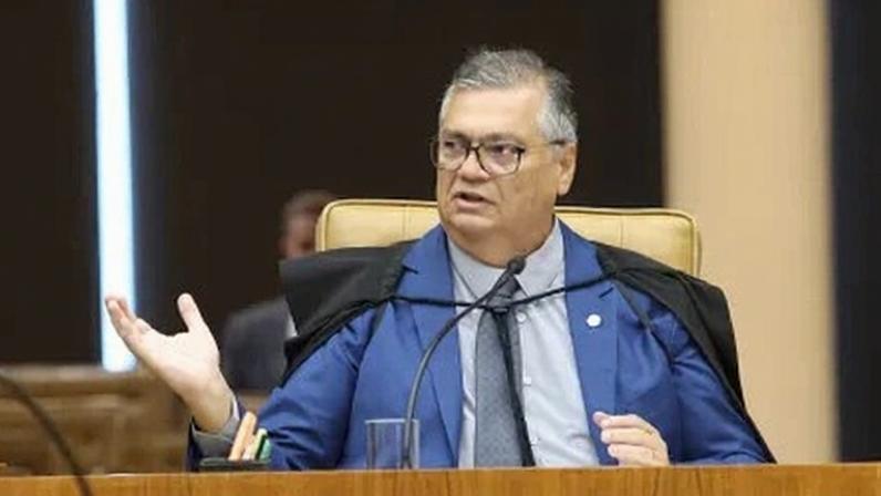 Ministro Flávio Dino em sessão plenária do STF