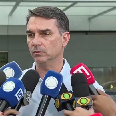Aliado de Flávio Bolsonaro pede que Ratinho Jr. desista de candidatura