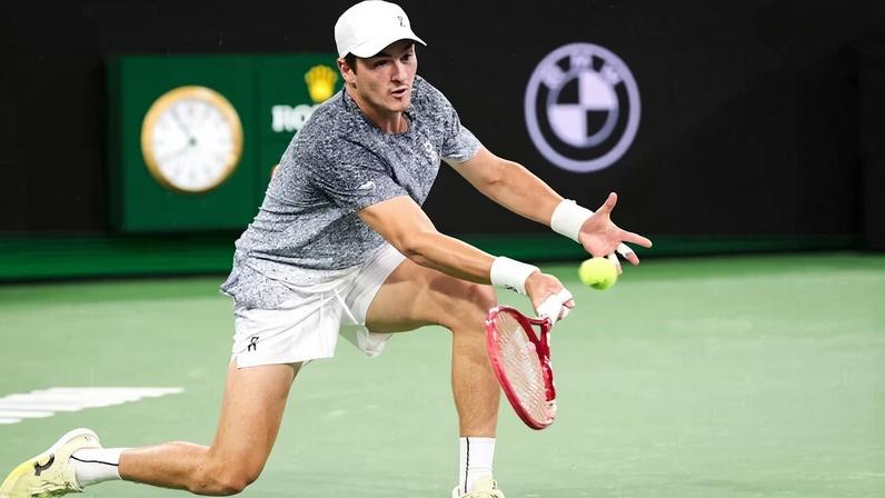 Fonseca comenta duelo com Sinner: trabalhamos para enfrentar esses atletas