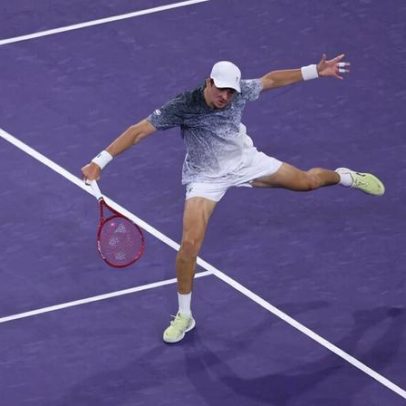Fonseca desafia Sinner às 22h de terça; Sabalenka e Osaka abrem a rodada